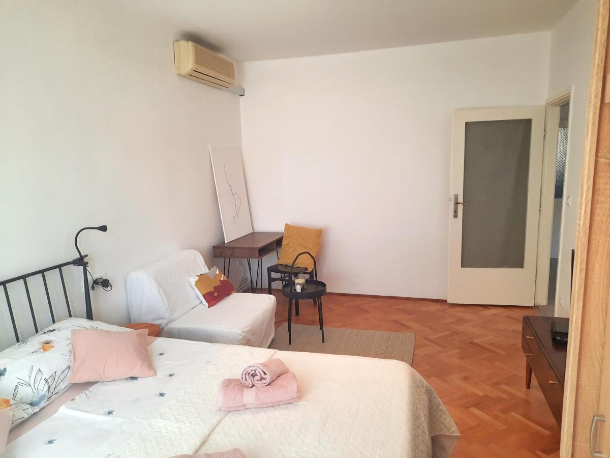 Apartment Nino In Pula Exterior foto